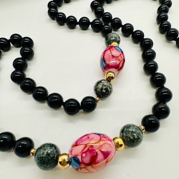 Vintage Black Onyx Bead Necklace - Picture 8 of 13